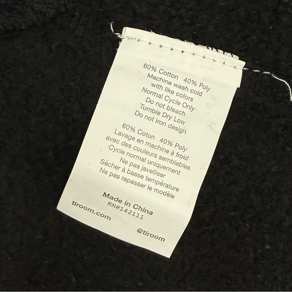 NWT The Laundry Room Women’s Coca-Cola Polar Bear Black Crewneck Sweatshirt XS - Picture 10 of 10